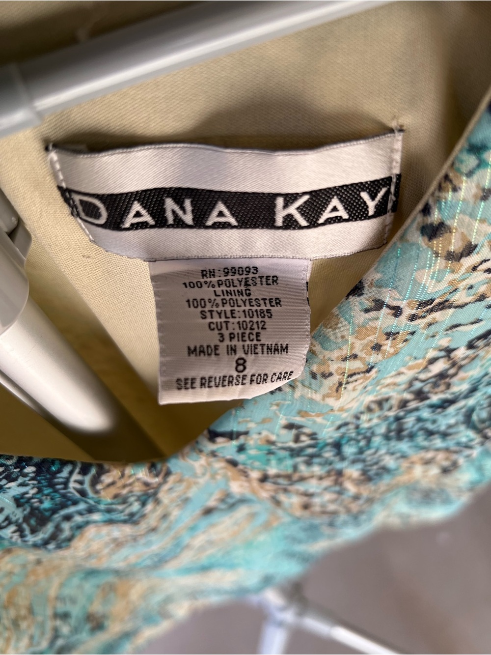 Dana Kay Abstract Print Sleeveless Top - Picture 6 of 6